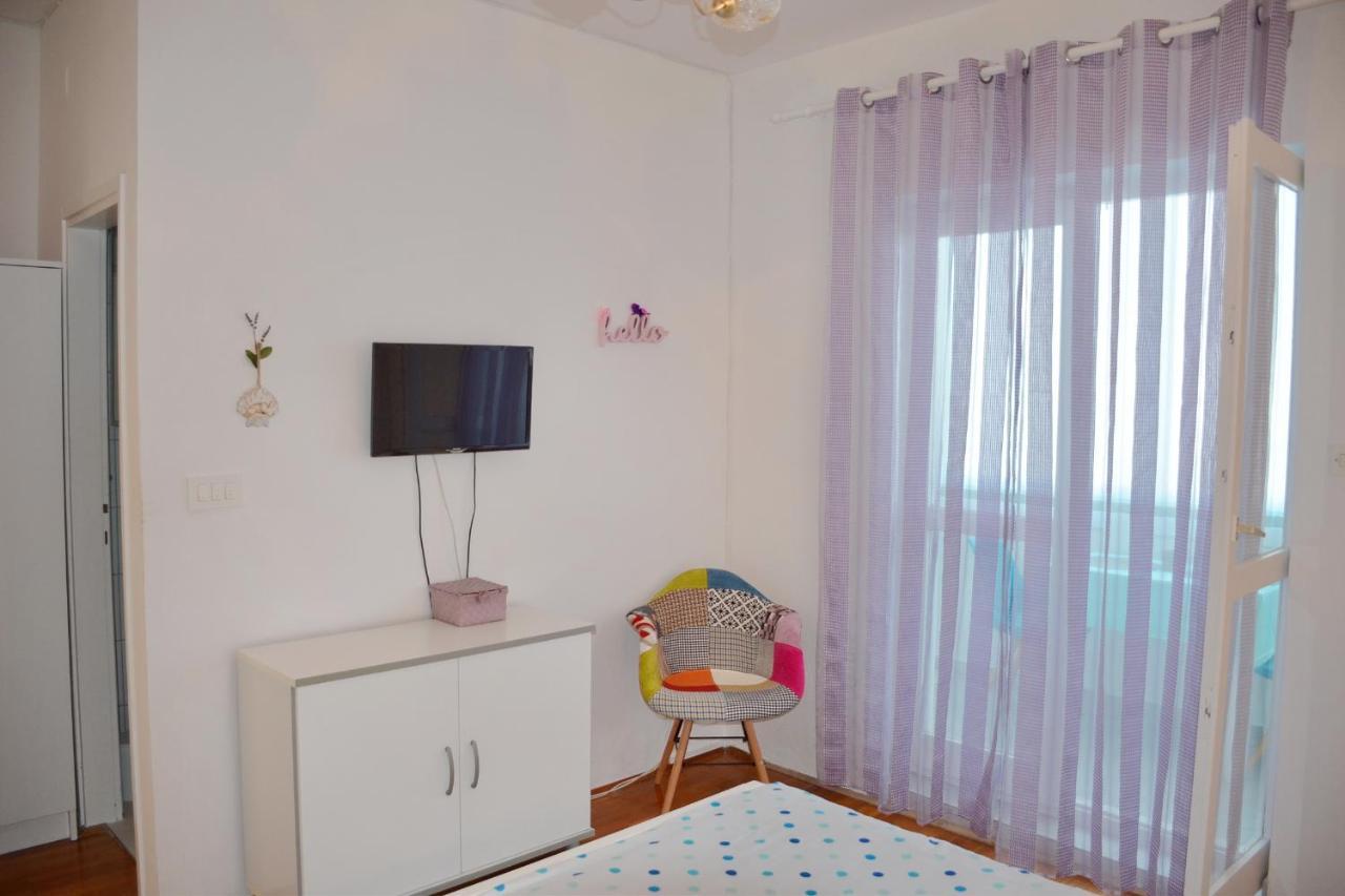 Apartments Mike ノヴァリャ エクステリア 写真