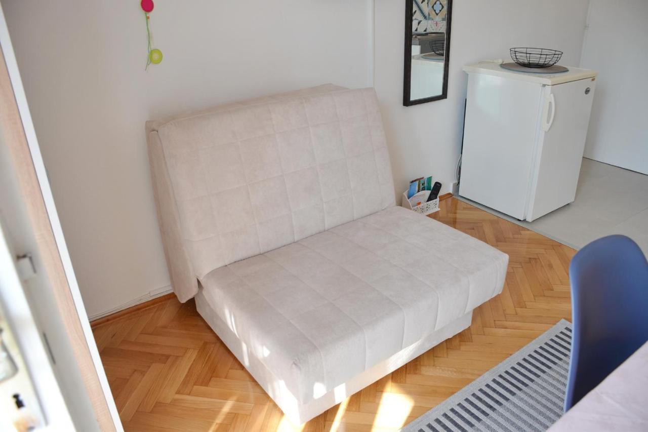 Apartments Mike ノヴァリャ エクステリア 写真