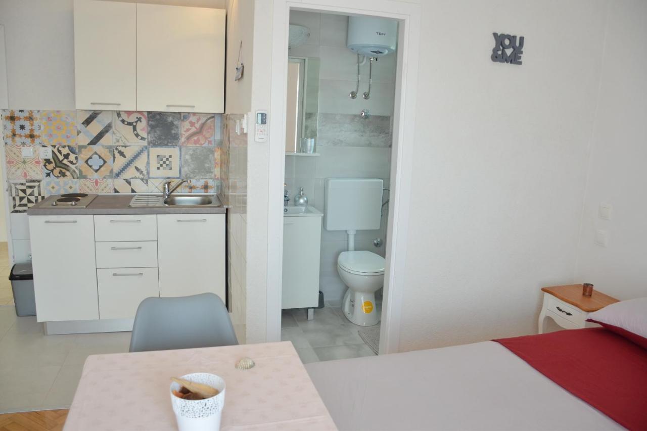 Apartments Mike ノヴァリャ エクステリア 写真