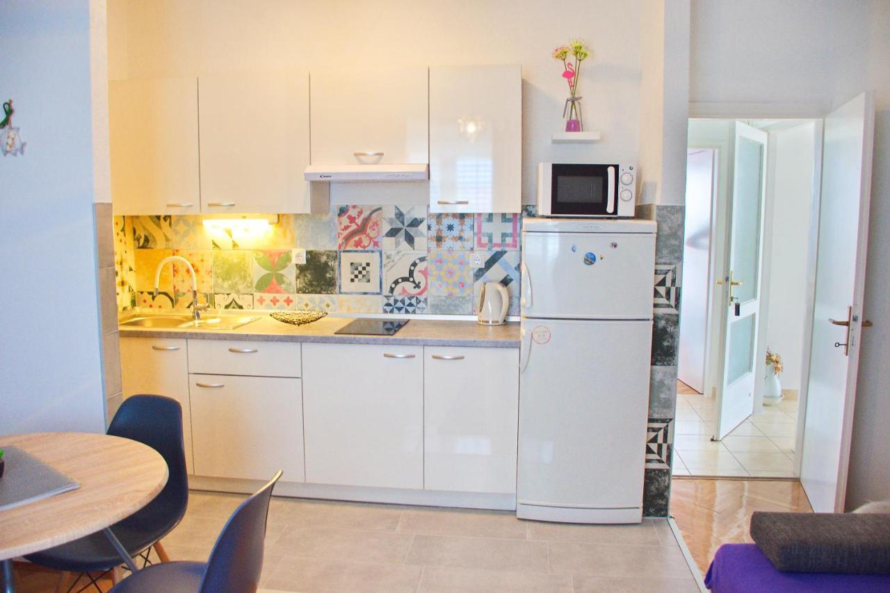 Apartments Mike ノヴァリャ エクステリア 写真